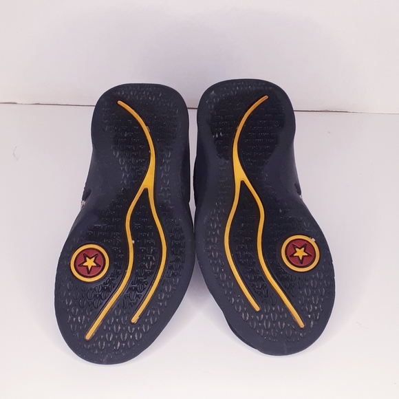 Converse D Wade 2 Black Mid Boys 9 US Basketball Shoes RARE! - Picture 6 of 6